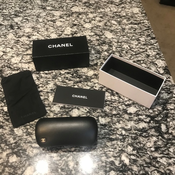 Chanel Sunglasses main image 5